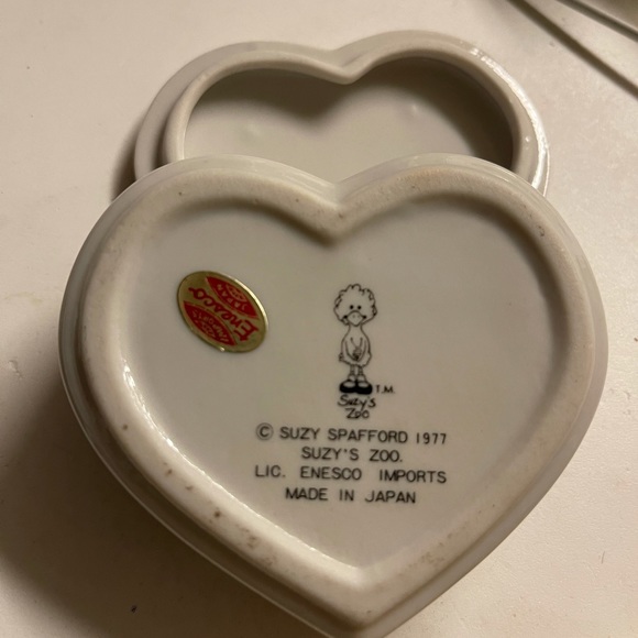 ❤️❤️enesco suzy’s spafford 1977 jewelry box ❤️❤️ - Picture 5 of 6